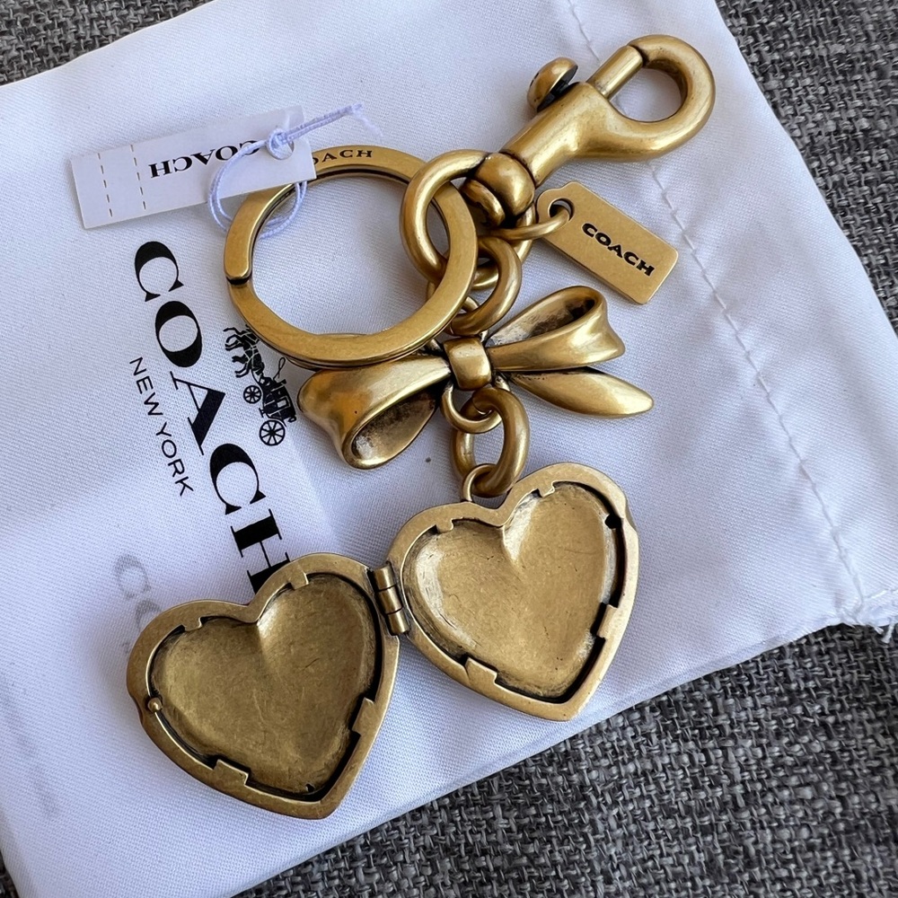 Coach Bow Heart Locket Bag Charm - Picture 5 of 6